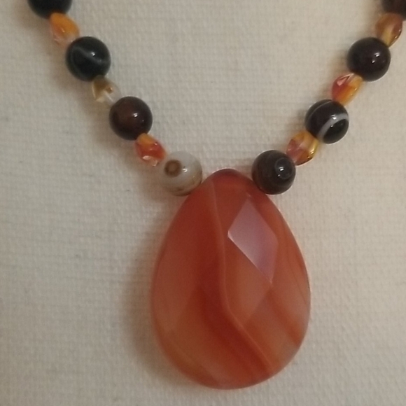 HANDMADE Czech Glass Jade Beaded Teardrop Carnelian Pendant Necklace - Picture 4 of 6